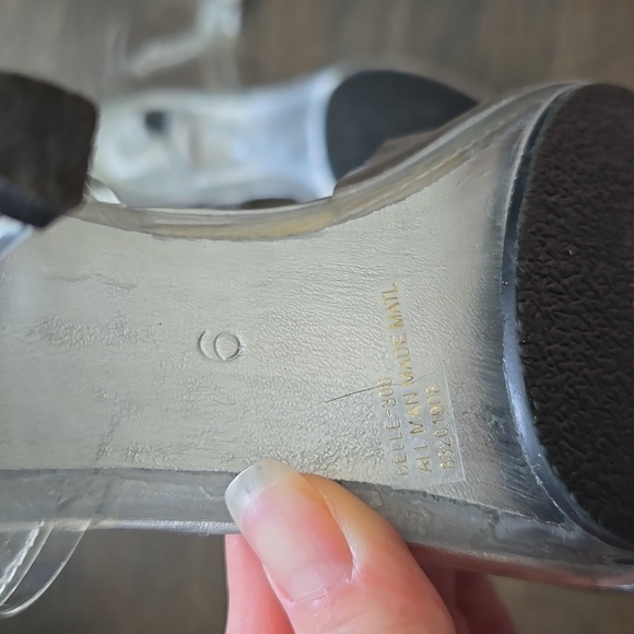 Fabulicious clear kitten heels. Size 9 (fits like 8.5) - Picture 13 of 13